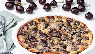 Inspirée de Paul Bocuse, cette recette de clafoutis aux cerises de Laurent Mariotte est en passe de devenir le dessert phare de notre été