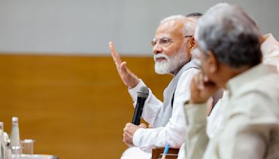 PM Modi urges states to take tangible actions, transform districts into growth engines | Today News