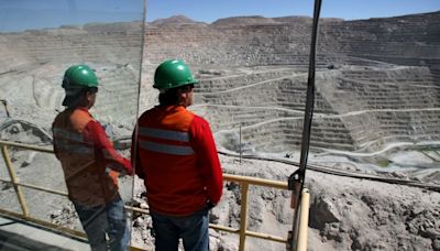 BHP y gremio de mina chilena Spence inician mediación en intento por evitar huelga
