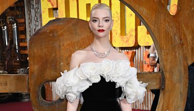 El último look de Anya Taylor-Joy hace ‘efecto piernas largas’