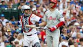 Ian Happ (2 HRs, 6 RBIs), Cubs rout Phils to avert sweep