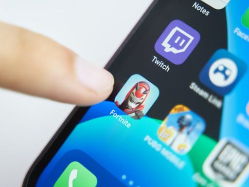How to play 'Fortnite' on iPhone