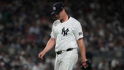 Embarrassing loss to rival Mets offers a reminder that deadline action is a must for struggling Yankees