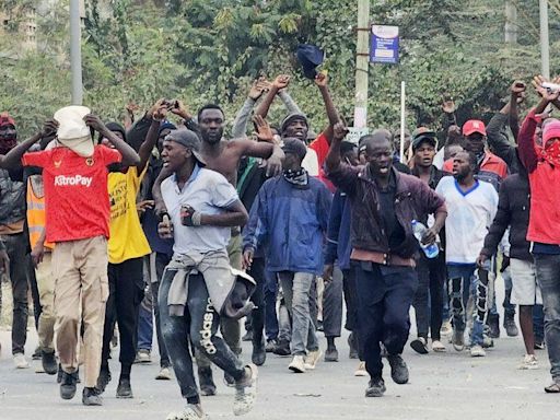 Protester killed as crowds call for Kenya leader to go