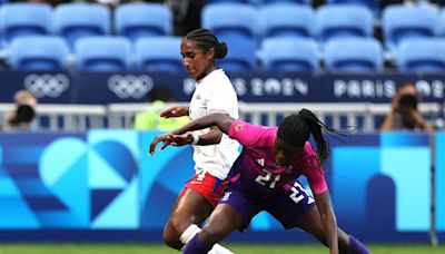 USWNT coach Emma Hayes calls Naomi Girma the 'best defender I've ever seen — ever'