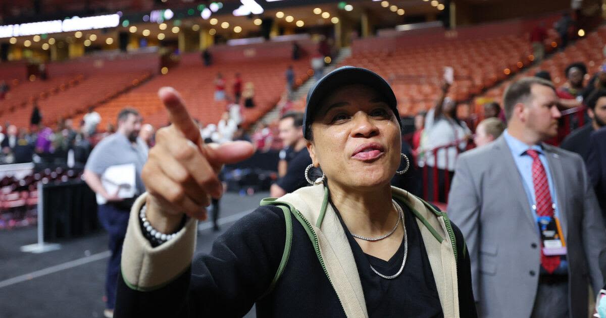 Dawn Staley reveals where Gamecocks will open next season