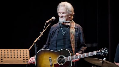 Kris Kristofferson Dies: Legendary Country Singer-Songwriter And ‘A Star Is Born’ Golden Globe Winner Was 88