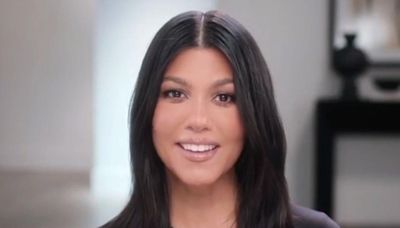 Kourtney Kardashian has sex with Travis Barker while 3 centimeters dilated to "get things going" with Rocky's birth