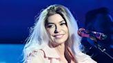 Shania Twain leaves fans baffled as star fans looks unrecognizable in Vegas