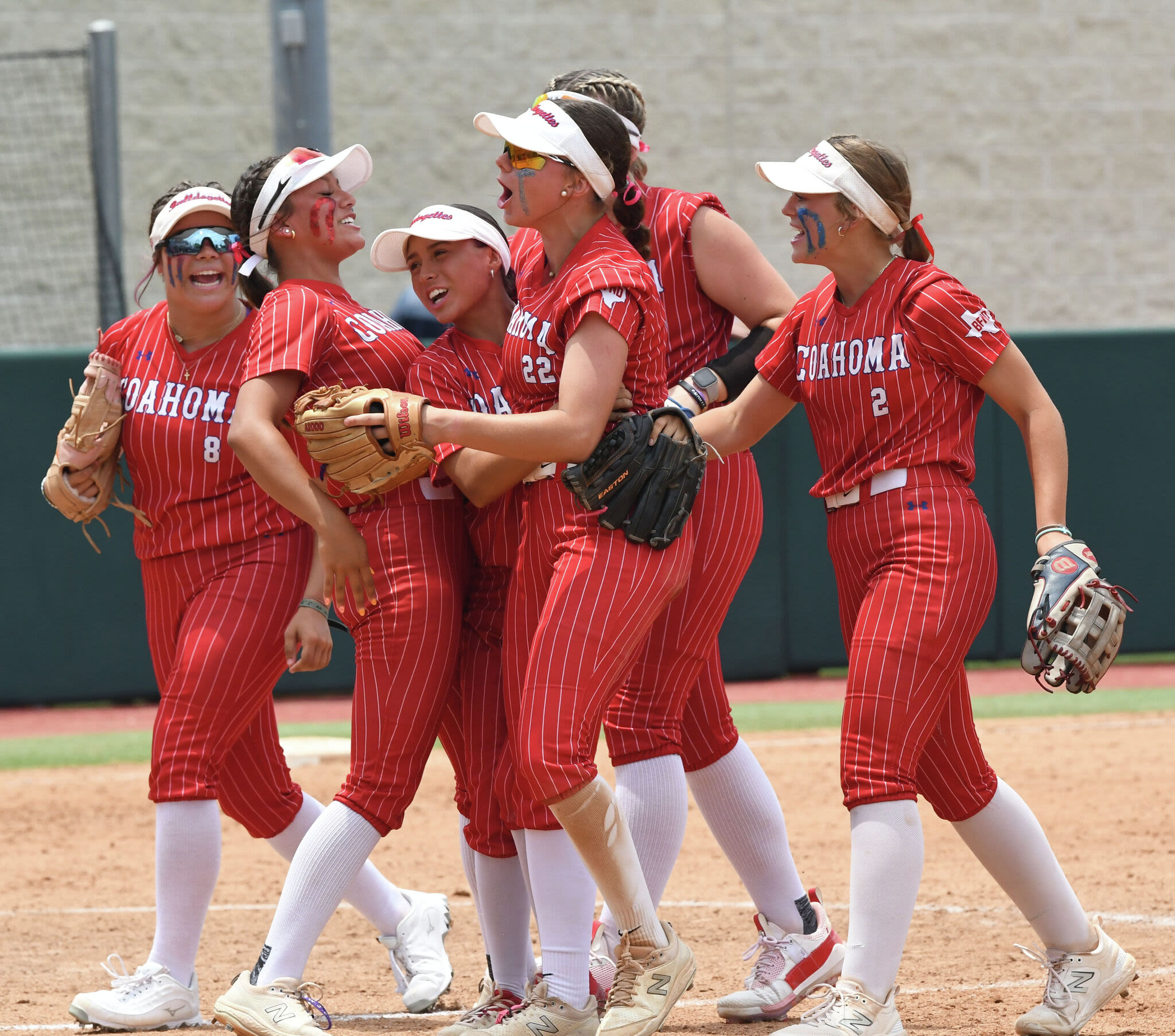 QUICK STORY: No. 1 Coahoma wins in extras to repeat as state champion