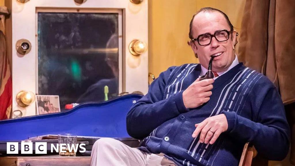 Eric Morecambe: Actor thanks Harpenden for warm reception to play