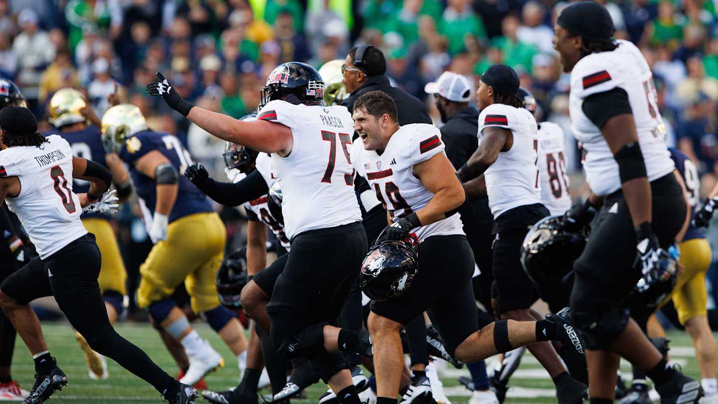 Northern Illinois' Local Radio Winning Call of Upset Over Notre Dame Was Electrifying