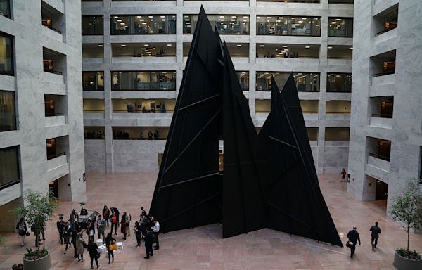 ‘We have half a piece of art’: Chris Murphy continues quest to reinstall Calder clouds