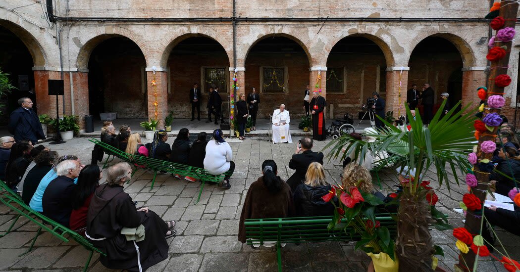 Pope’s Visit to Art Exhibition in Prison Is a First for Venice Biennale