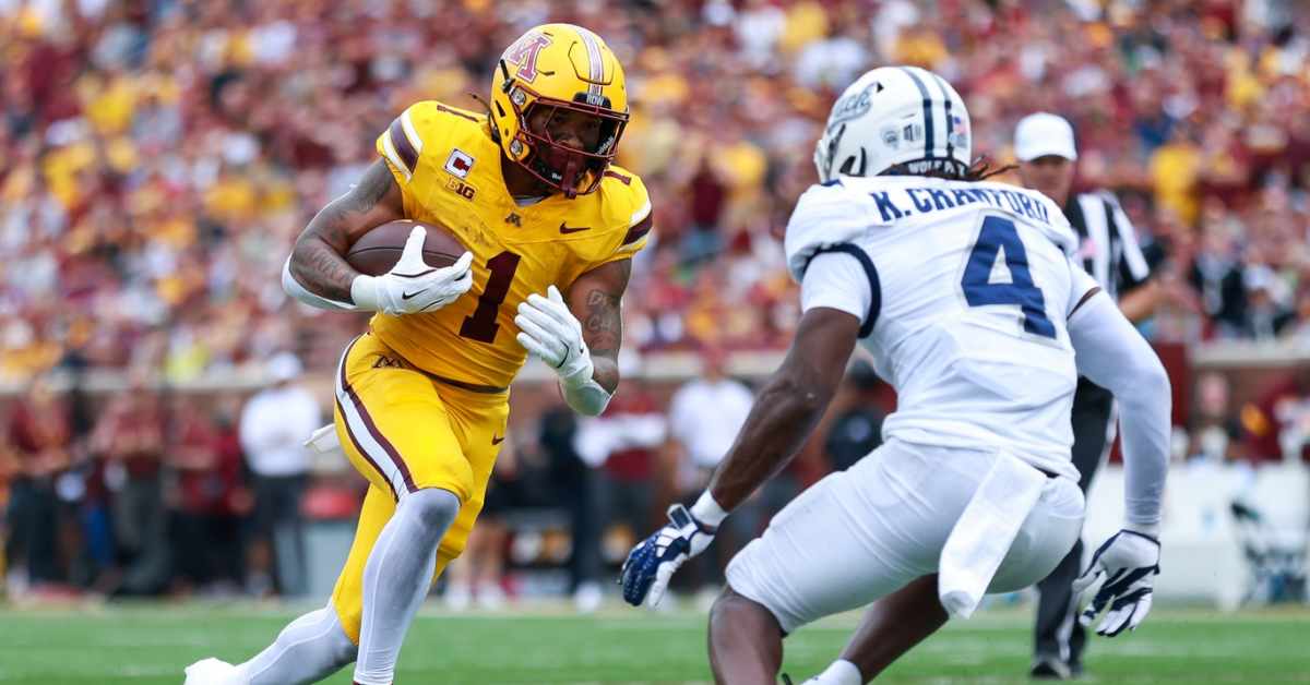 Gophers open as underdogs against Iowa