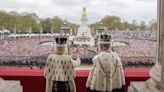 Buckingham Palace tourists can enjoy balcony view for first time