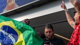 Neymar acompanha estreia do Brasil na Copa América ao lado de Jimmy Butler