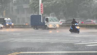 「安比」估明升中颱 台灣雷雨狂灌再炸6天