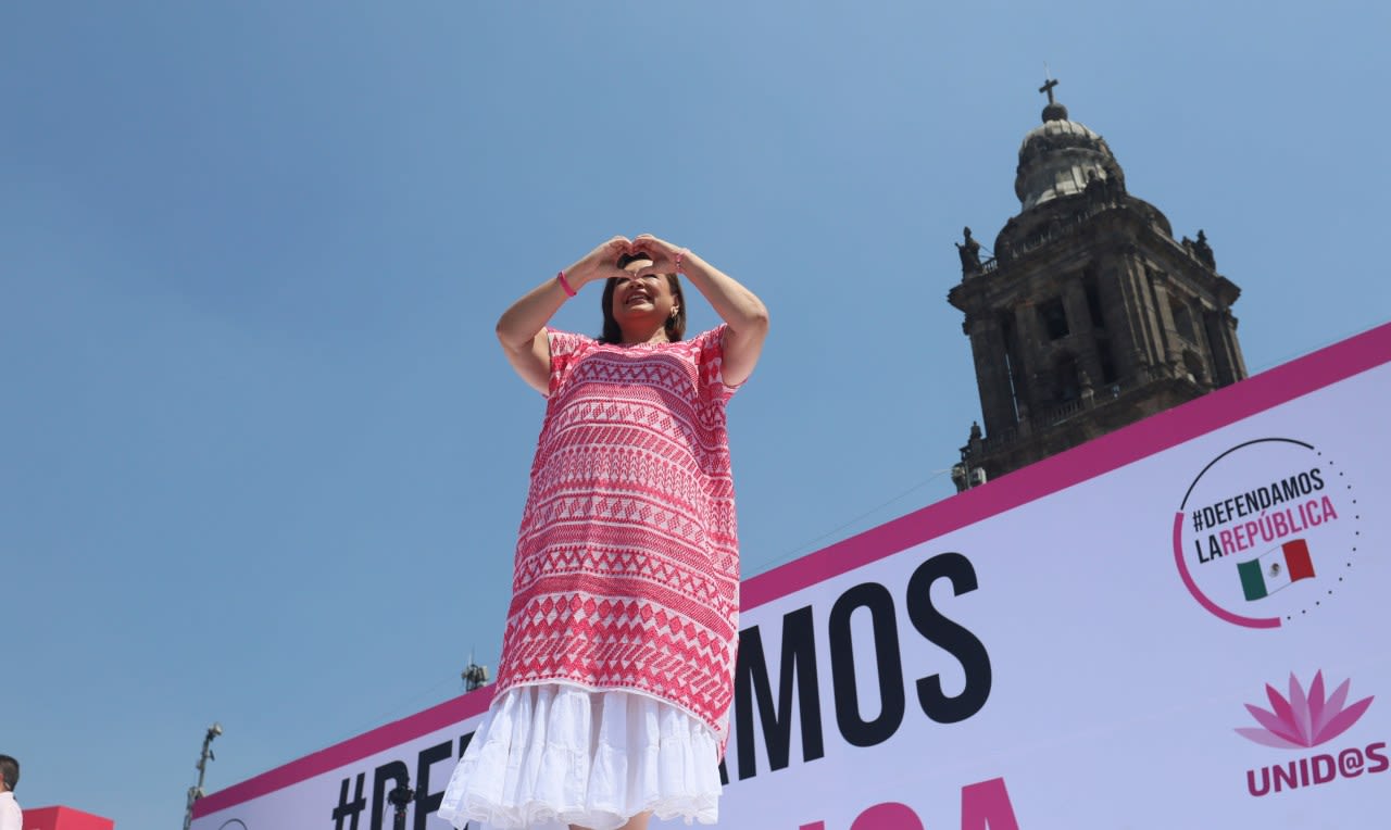 Tens of thousands protest against Mexico’s president in the main square of Mexico City