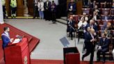 Parlamentarios de oposición se retiran de la Cuenta Pública tras anuncio de aborto legal