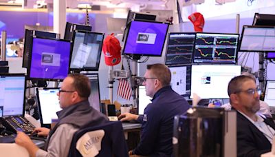 Wall Street pierde por tasas de interés y bonos del Tesoro