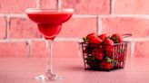 How to Make a Frozen Strawberry Daiquiri That Even Cocktail Snobs Will Love