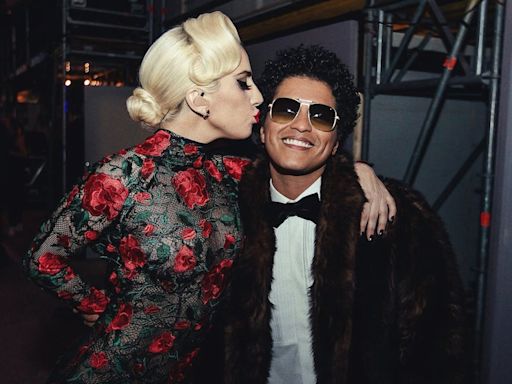 Bruno Mars y Lady Gaga colaborarán juntos en una nueva canción ‘Die with a smile’