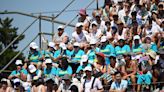 Copa Davis: las fanáticas de un cantante kazajo que llamaron la atención en el estadio y el consulado ad honorem que une 15.000 kilómetros
