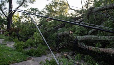 Severe weather hits North Texas: See power outage maps, live road conditions