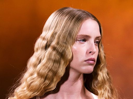 Want Mermaid Hair? You Need One of These Hair Wavers