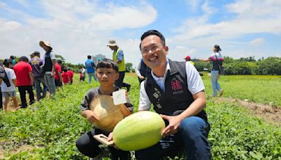 西瓜節溪海採瓜兼賞花 親子同樂共享農趣 | 蕃新聞