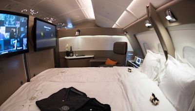 Singapore won best first-class airline in the world for its exclusive hotel-like Airbus A380 suite. Here's what it's like inside.