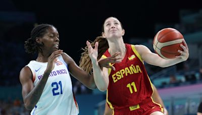 España gana in extremis a Puerto Rico y roza los cuartos en el básquet femenino