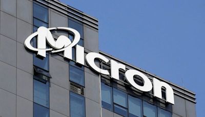 Micron tumbles as AI revenue surge falls short of lofty expectations