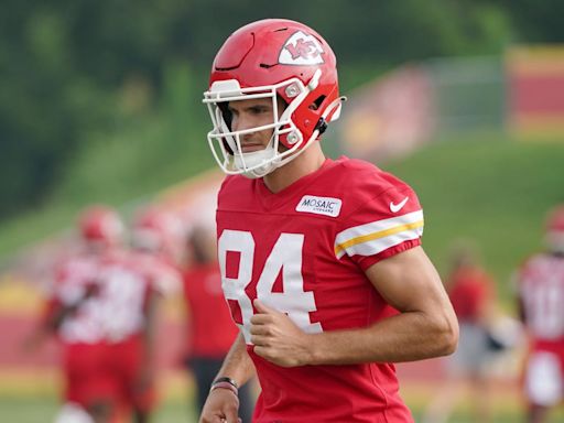 Justin Watson Carted Off During Chiefs Training Camp Practice