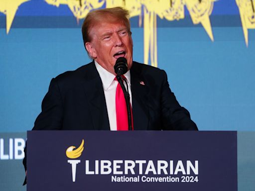 Trump es abucheado al tratar de conquistar al Partido Libertario