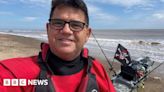 Kayaker gives funds to RNLI Withernsea after 'terrifying ordeal'