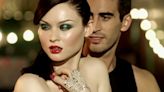 Sophie Ellis-Bextor’s ‘Murder on the Dancefloor’ waltzes into the US charts