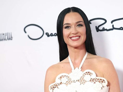 Lookin' At Girlzzz: Katy Perry, Miranda, Tori, Tiffani Thiessen, Sophia! | 94.5 The Buzz | The Rod Ryan Show