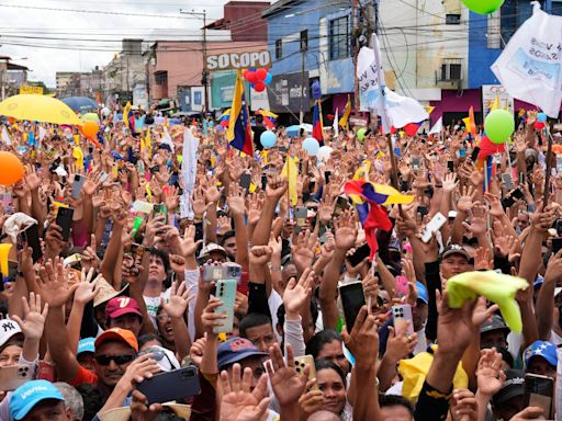 ‘Freedom!’ chants at Venezuelan opposition rallies ahead of election show depth of needs and fear Barinas | World News - The Indian Express