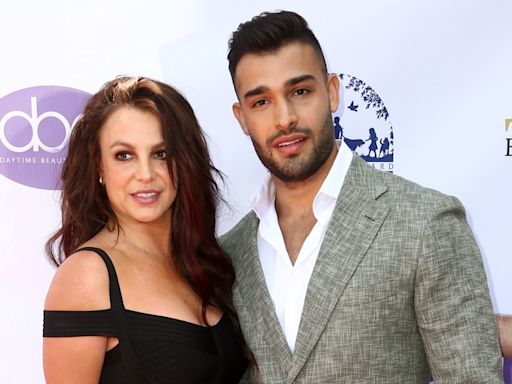 Britney Spears' Ex Sam Asghari Shares 'Life Update'