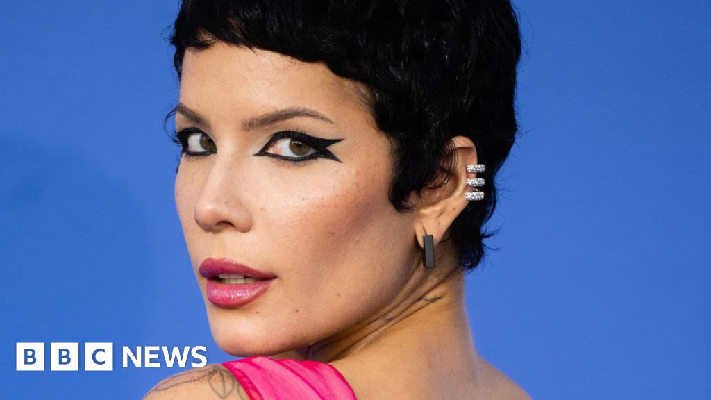 Singer Halsey 'lucky to be alive' after health struggles