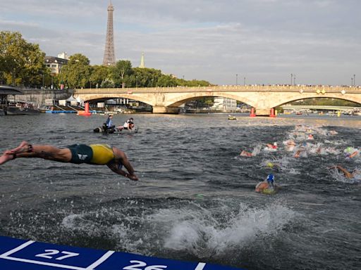 One triathlete is prepping for dirty Seine by not washing hands