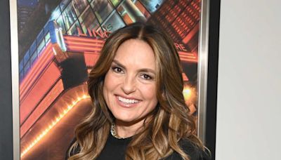 Mariska Hargitay Hits the Beach With 'SVU' Co-Stars Kelli Giddish and Peter Scanavino