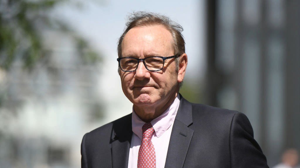 Kevin Spacey Says He's Facing Foreclosure on a Luxurious Waterfront Maryland Home