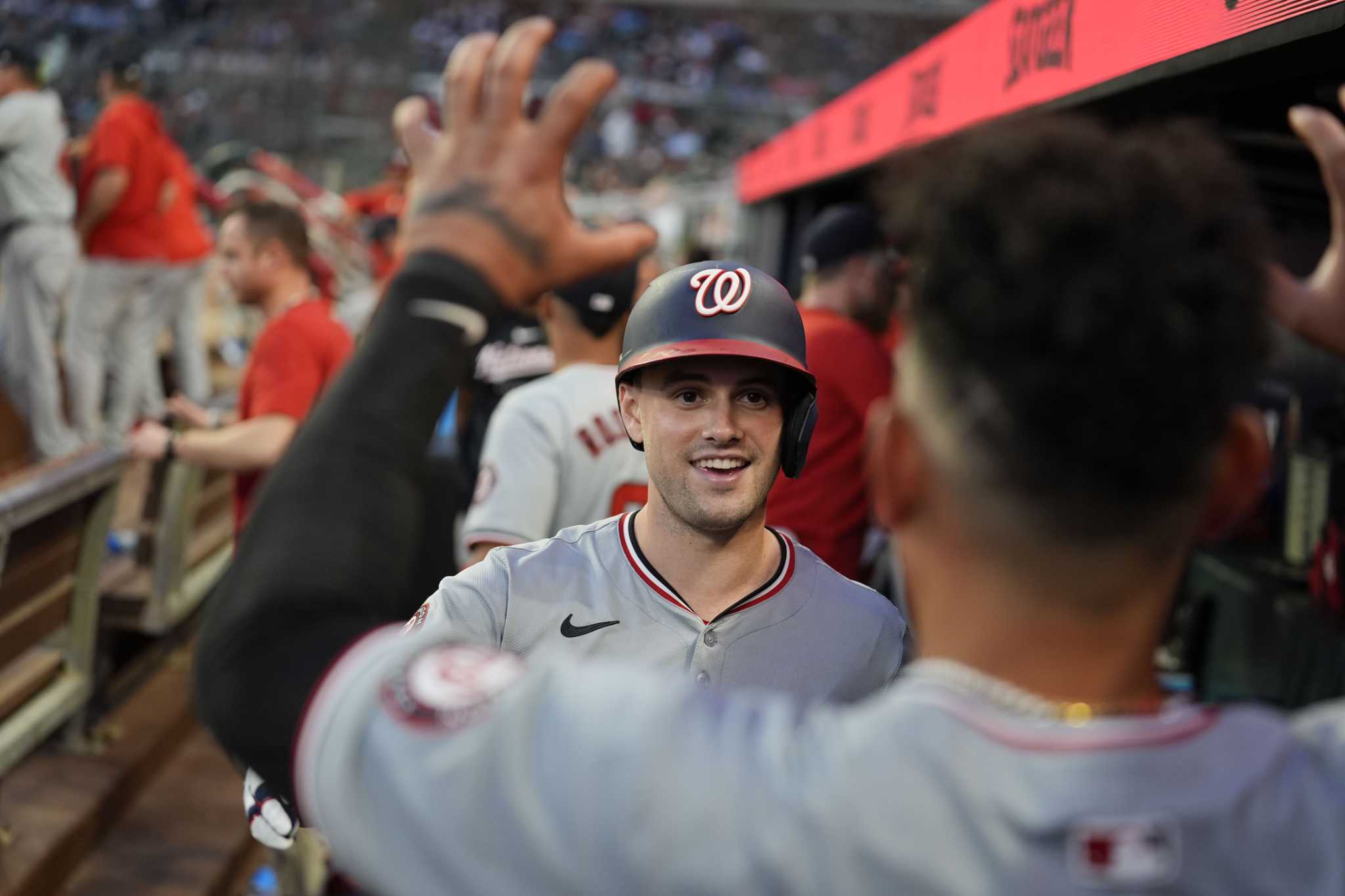 Thomas hits 3-run homer, Nationals beat Braves 7-2 to spoil Schwellenbach's debut