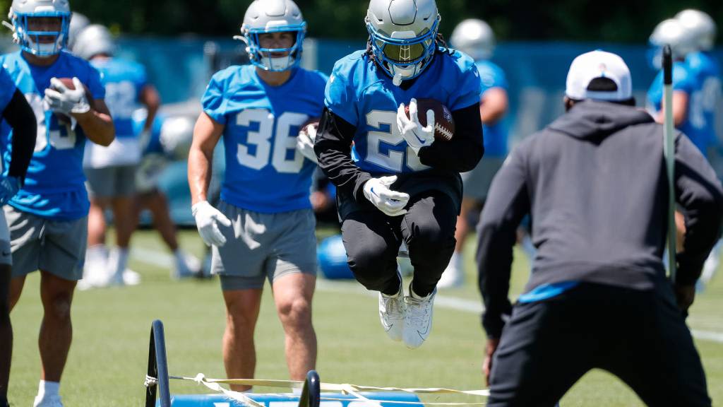Lions OTA notebook for May 30th: Hooker, Badgley, rookies and more