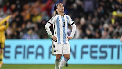 Argentina women's soccer players understand why teammates quit amid dispute, but wish they'd stayed
