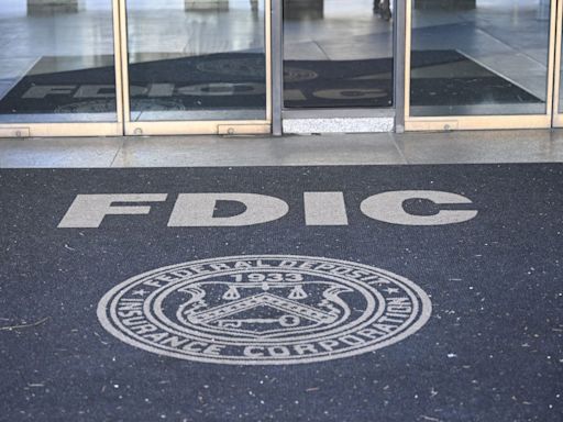 The FDIC is a 'boys club' where some senior execs pursued romantic relationships with their staff, says new report