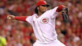 Johnny Cueto signs minor league deal with Texas. He was an All-Star for Rangers manager Bruce Bochy